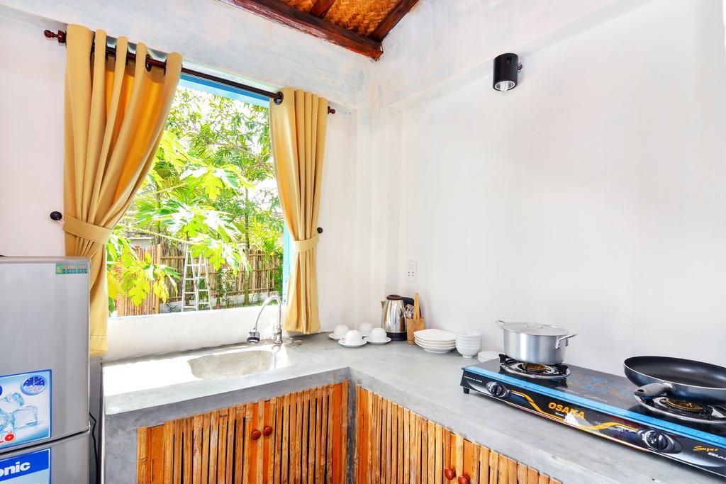 Local Beach Homestay Hoi An Værelse billede
