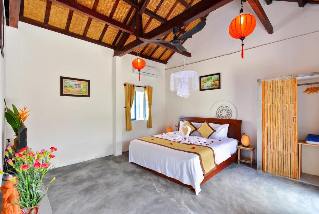 Local Beach Homestay Hoi An Eksteriør billede